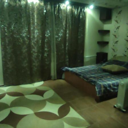 Eaa Apartment Tiraspol Bagian luar foto